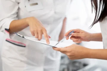 How to Choose a Plastic Surgeon in Florida A Patient’s Checklist